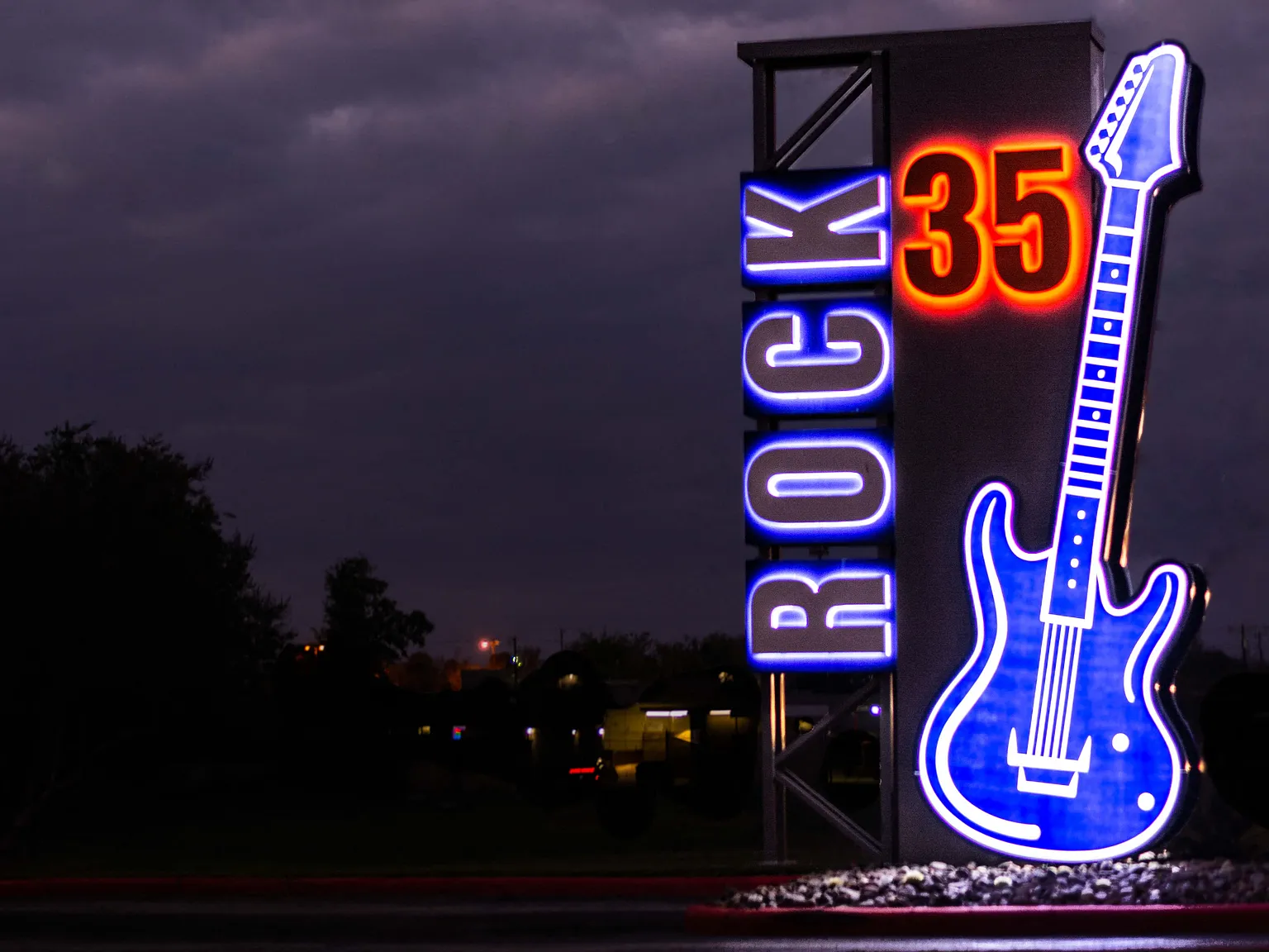 Rock 35 — Photo 1