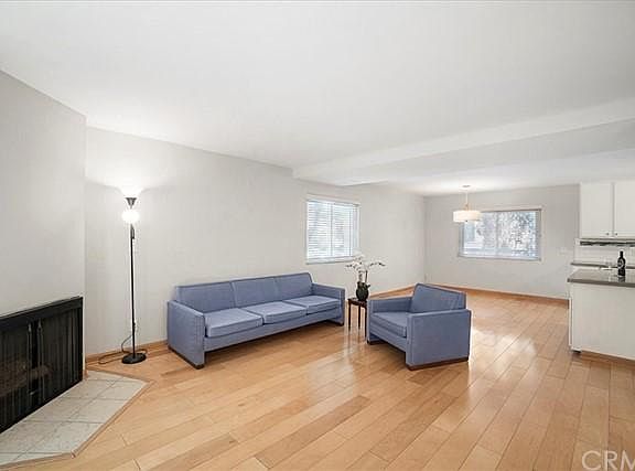 3rd image of 5848 Hazeltine Ave APT 1