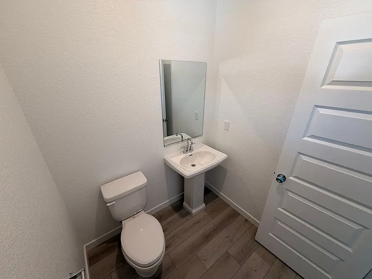 12629 Hereford Ave — Photo 6