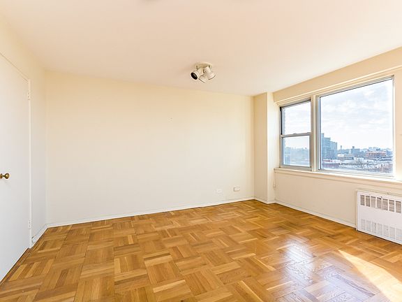 4th image of 4525 Henry Hudson Pkwy APT 1002