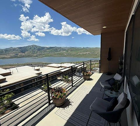 3rd image of 795 E Miner Way #1