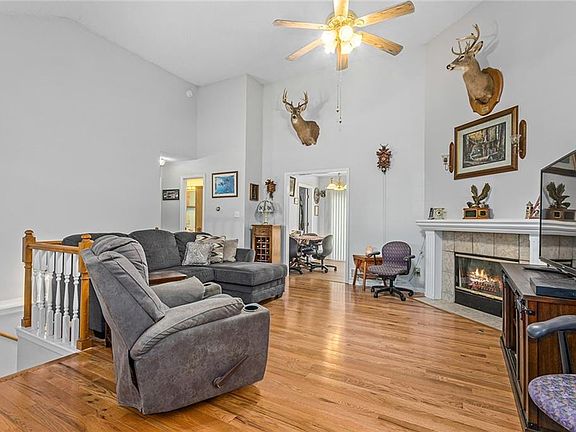4th image of 2144 Catie Ln