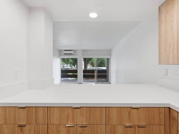 565 Arastradero Rd APT 101