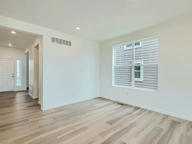 2094 S Fultondale Ct — Photo 9