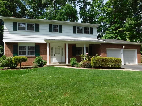 1345 Woodland Cir, Bethlehem, PA 18017