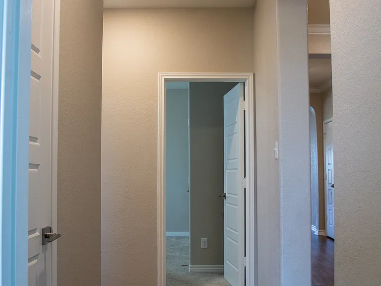 21807 Yucca Bnd — Photo 7