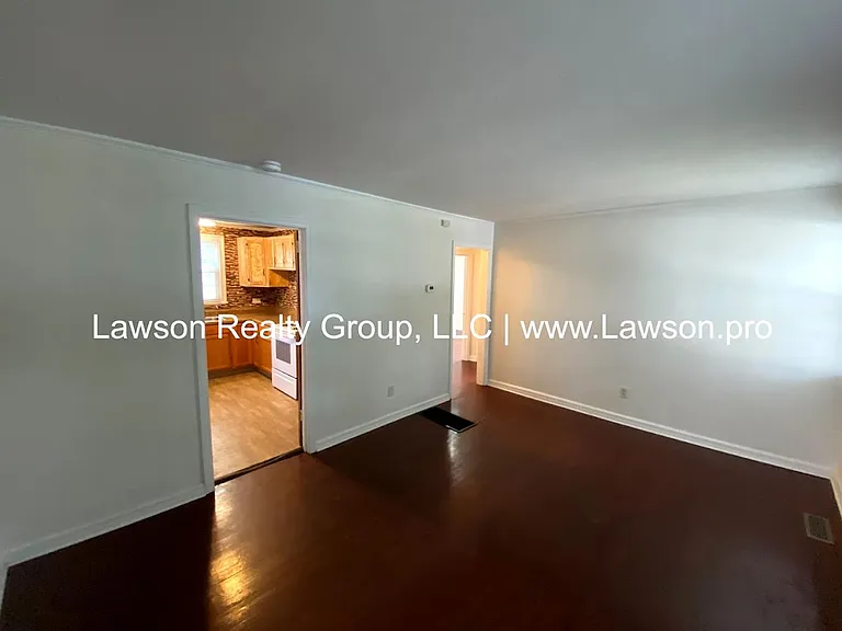2420 Winthrop Ave SW — Photo 7