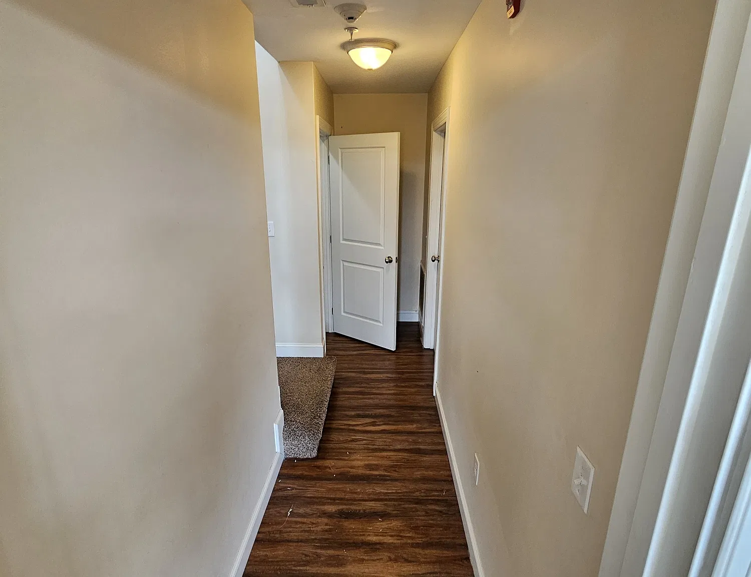 3 bed, 2.5 bath, 1500 sqft, $2,400 — Photo 4