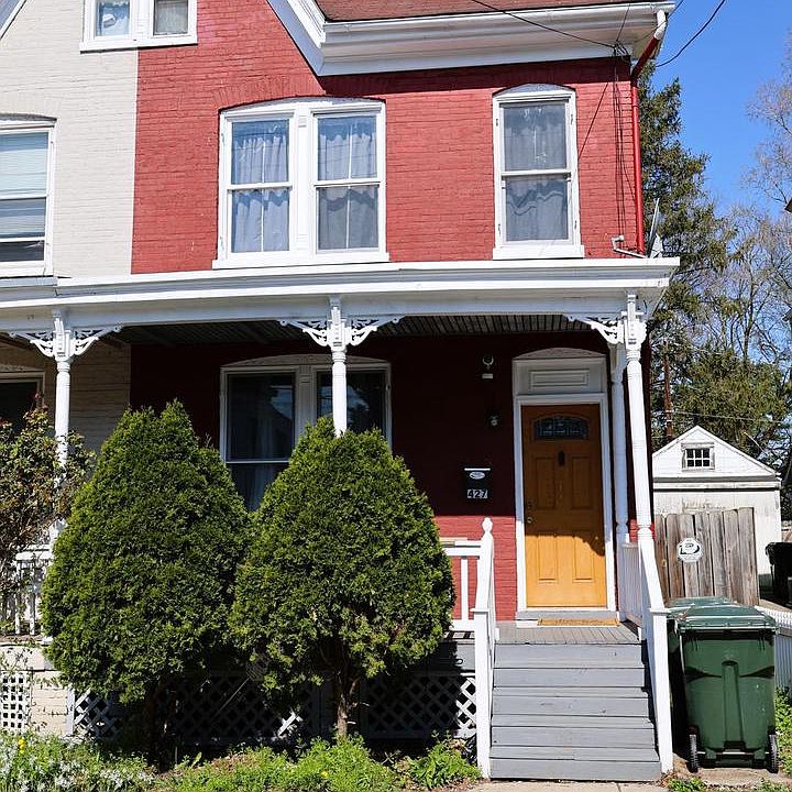 1st image of 427 N Mulberry St