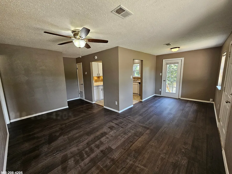 1601 N Hills Blvd #1603