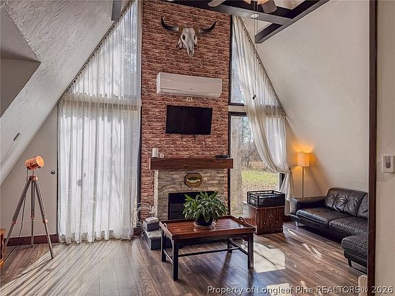 3rd image of 616 Deep Branch Rd