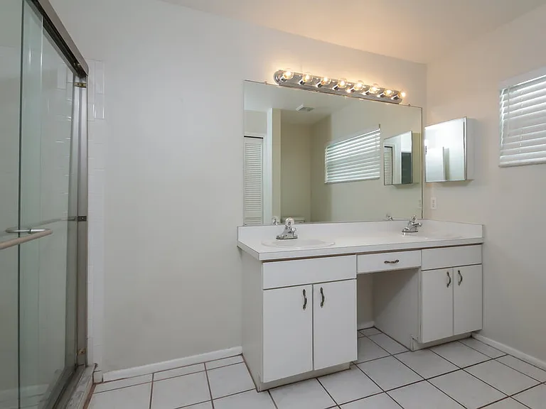 4814 11th Avenue Cir E — Photo 10