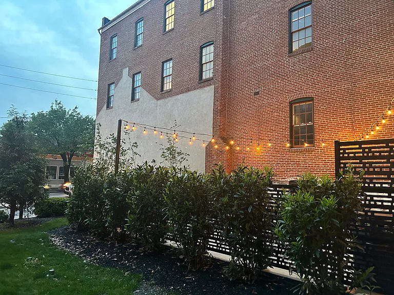 425 N Prince St #302 — Photo 12