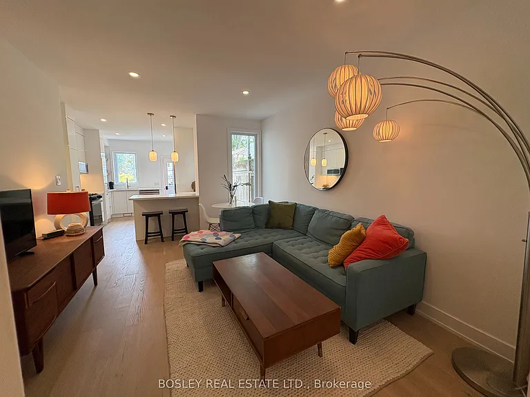 111 Carlaw Ave — Photo 4