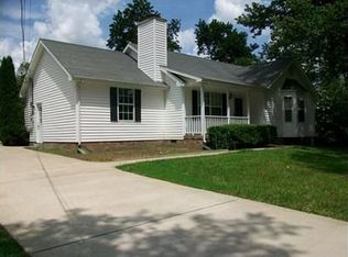 2943 Charlie Sleigh Rd, Woodlawn, TN 37191