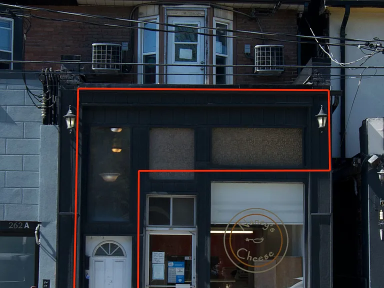 260 Dupont St #A — Photo 7