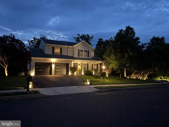 12 Byron Way, Pottstown, PA 19464