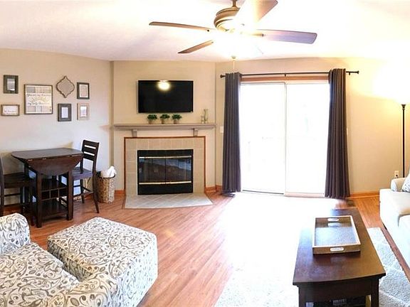 4th image of 4245 Rolling Hills Dr