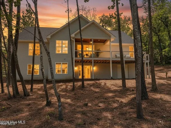 118 Berkshire Court, Seven Lakes, NC 27376