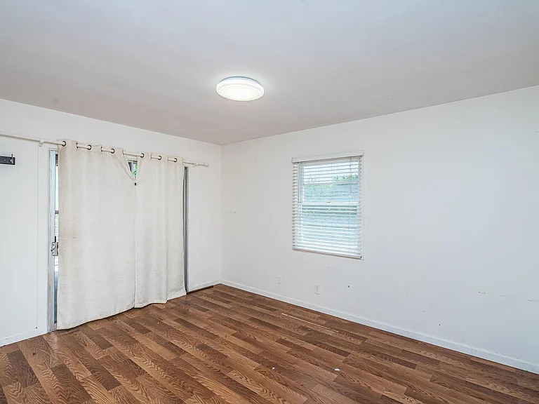 7345 Fay Ave — Photo 11