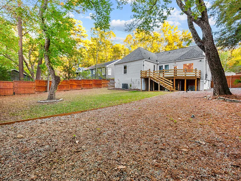 532 Patton Ave — Photo 2