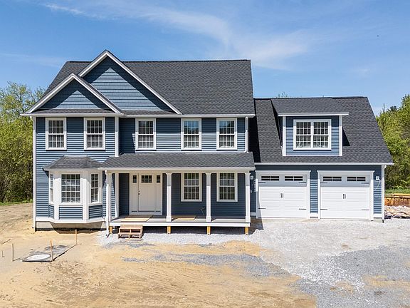 3rd image of 117 Merrimack Street
