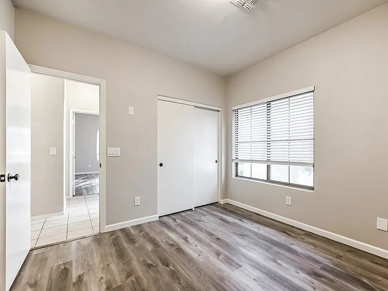 3453 W Webster Ct — Photo 13