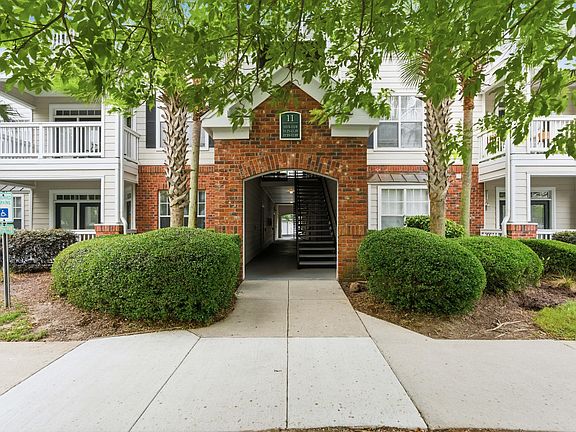 3rd image of 45 Sycamore Ave APT 1127