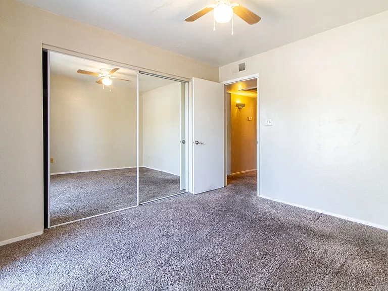 3845 E Greenway Rd #213 — Photo 15