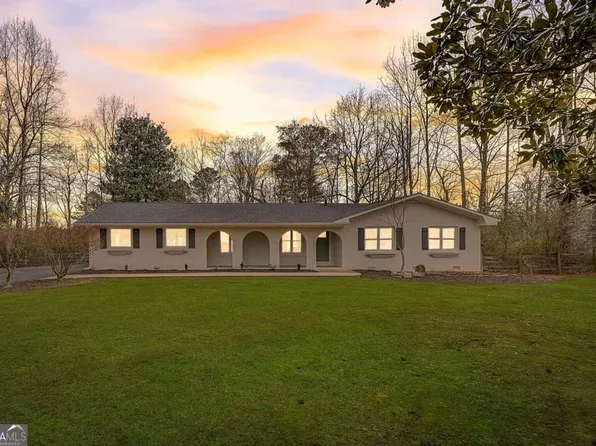 402 Pine Lake Dr, Cumming, GA 30040