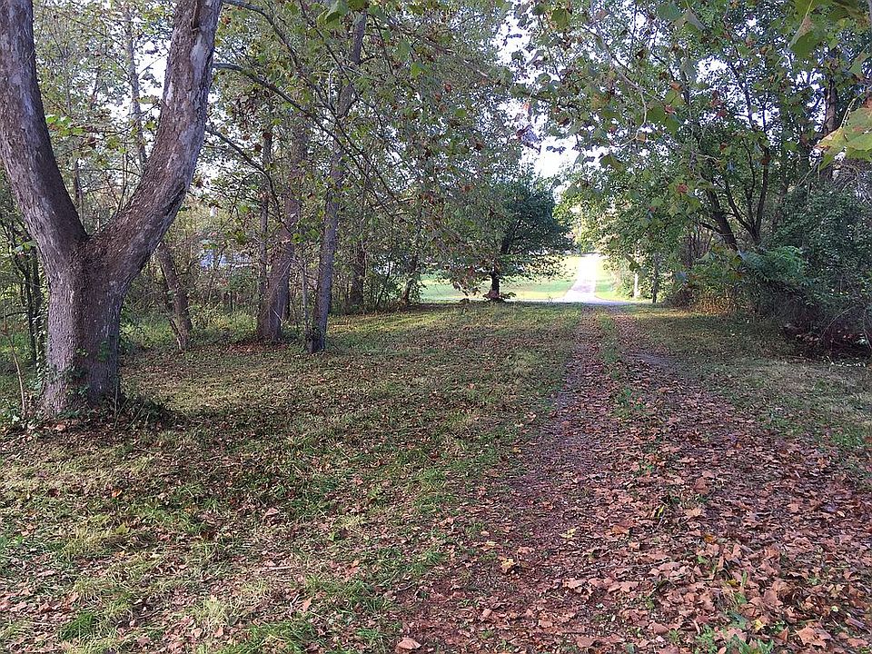2nd image of 8071 Bull Run Rd