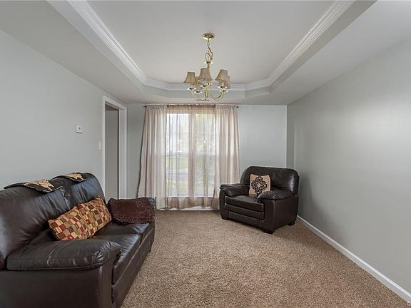3rd image of 6914 Fort Alvis Ct
