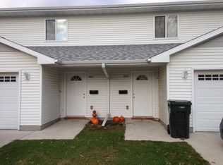 305 W 21st St, Cedar Falls, IA 50613