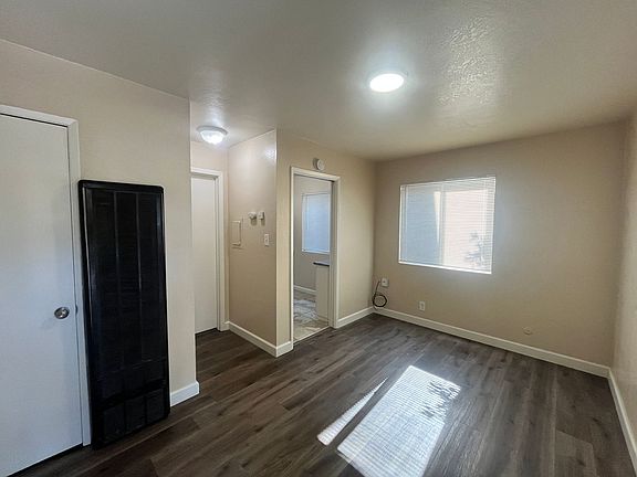4th image of 180 S 15th St