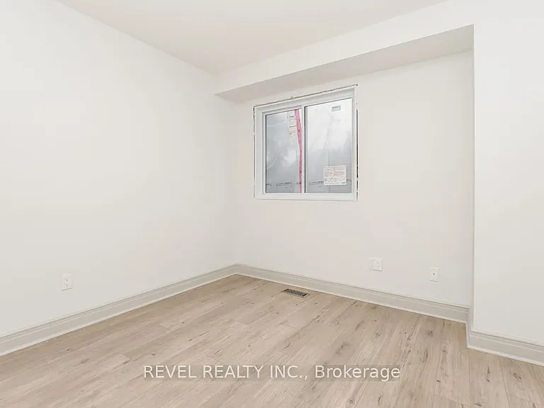 5 Sandhurst Ct — Photo 14