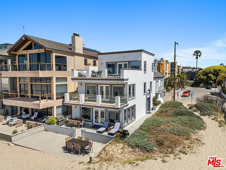 6419 Ocean Front Walk — Photo 46