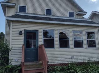 822 E Main St, Reedsburg, WI 53959
