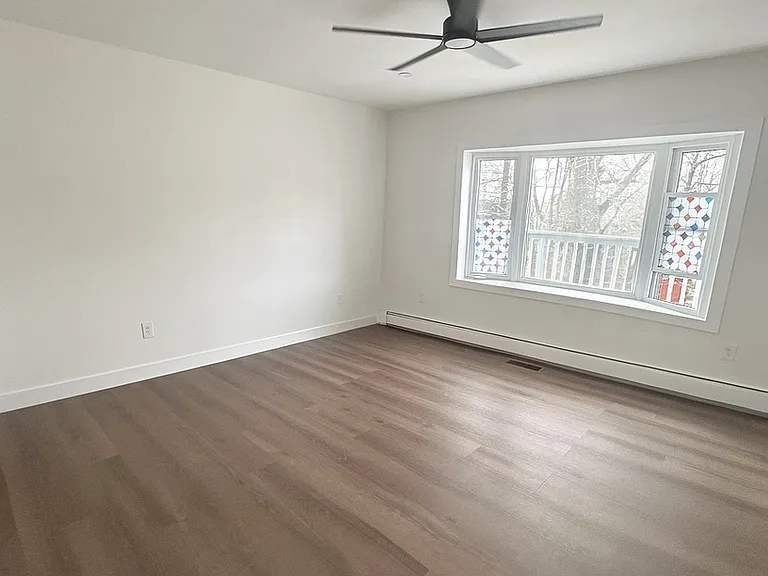 58 Mark Dr — Photo 14