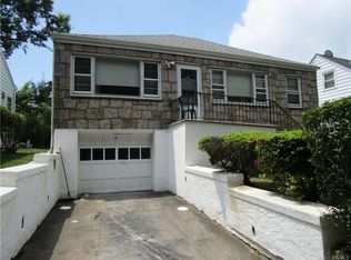 29 Cheshire Ln, Yonkers, NY 10710