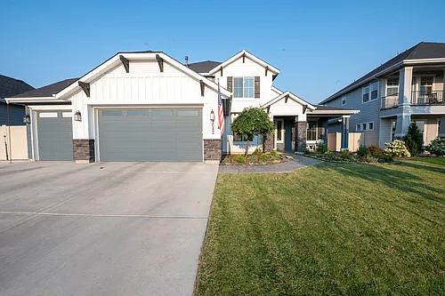 2082 S Woodsage Way Photo 1