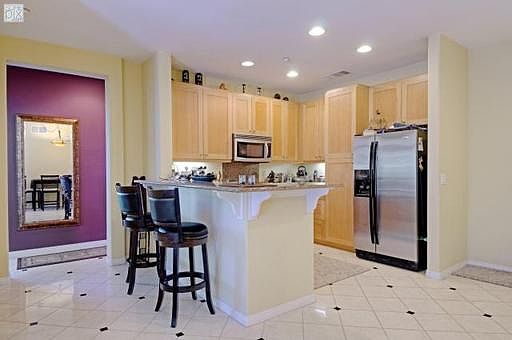 4th image of 3957 30th St Unit 422