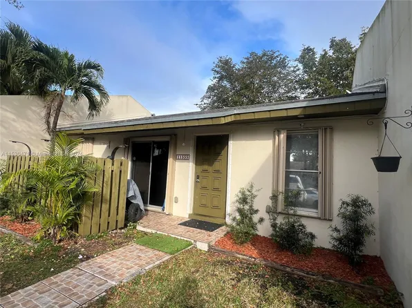 11555 SW 122nd Pl, Miami, FL 33186