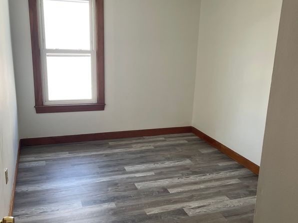 170 Rivet St #3S