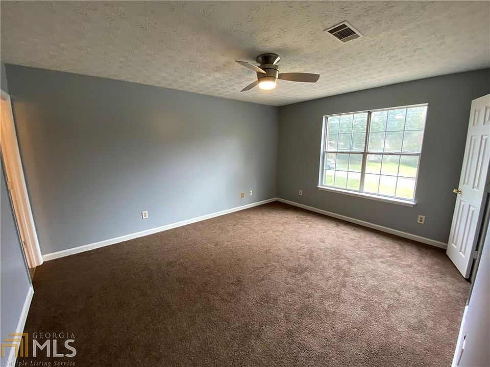 2nd image of 5875 Summerglen Ln #5