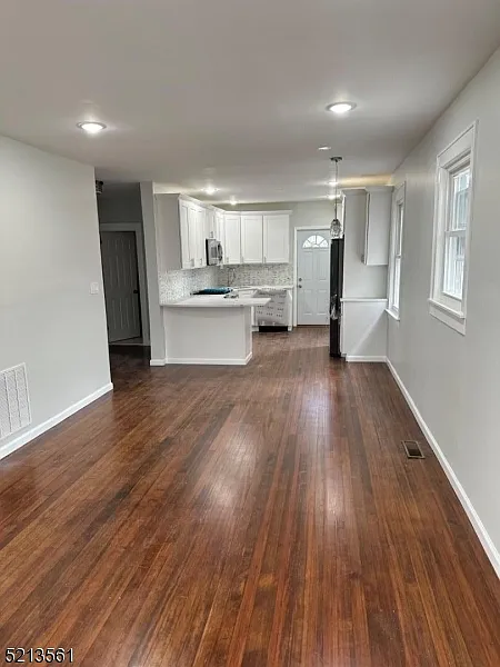 3 bed, 2.0 bath, 1000 sqft, $3,450 — Photo 3