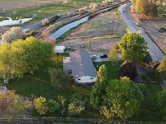 2nd image of 2505 N Plaza Rd
