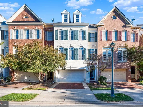 401 Oak Knoll Ter, Rockville, MD 20850