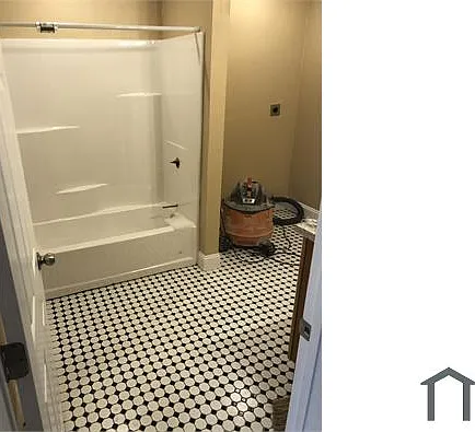 3 bed, 1100 sqft, $2,000 — Photo 4