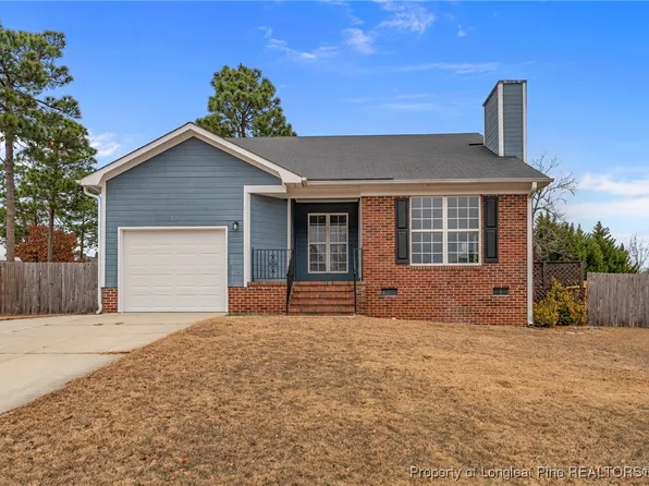 3412 Masters Dr, Hope Mills, NC 28348