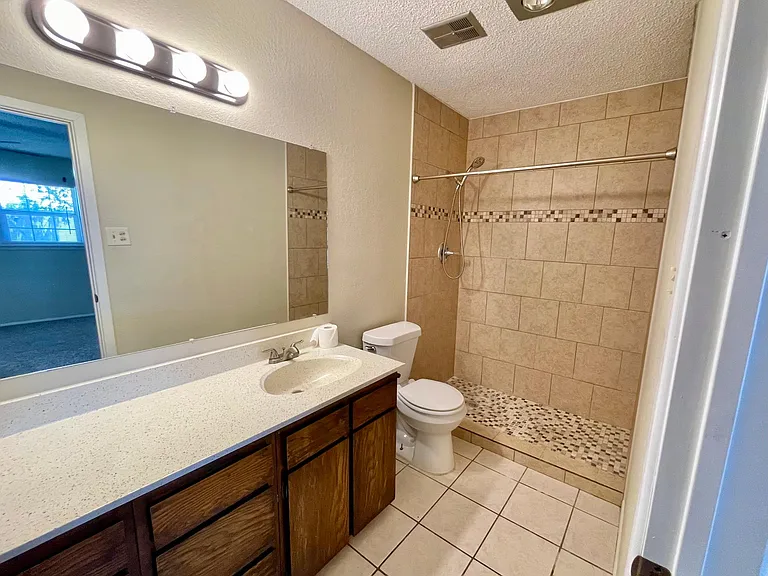 5634 Duke St — Photo 7